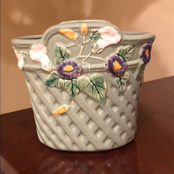Ceramic Bath Decor - Picture 1 of 5